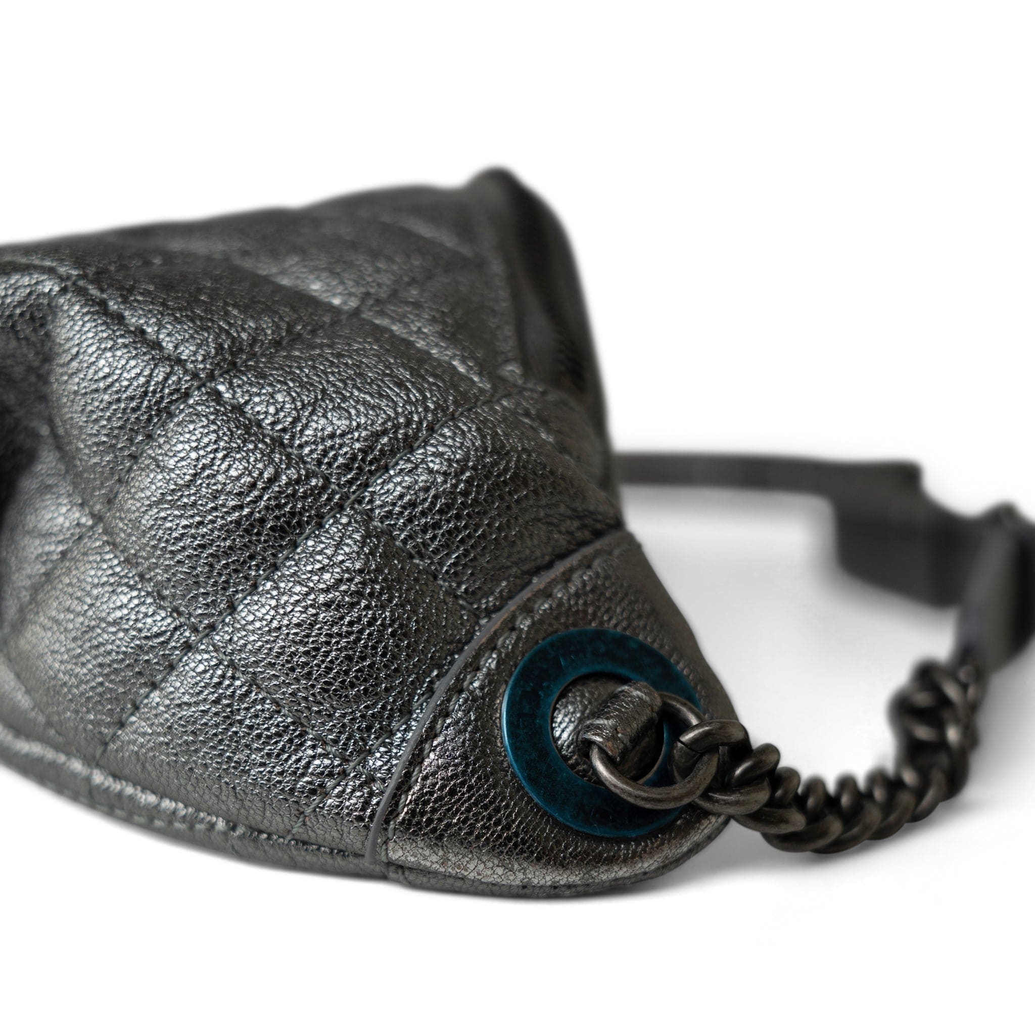 CHANEL Handbag Silver Metallic Calfskin Quilted Banane Waist Bag Ruthenium Hardware -Knockoff
