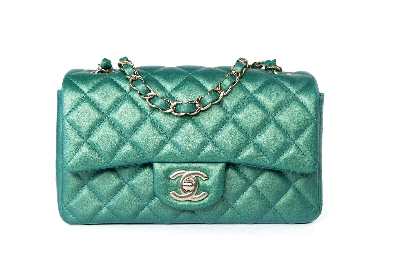 CHANEL Handbag Single flap / Green 22A Iridescent Green Lambskin Quilted Mini Rectangular Single Flap Light Gold Hardware -Knockoff
