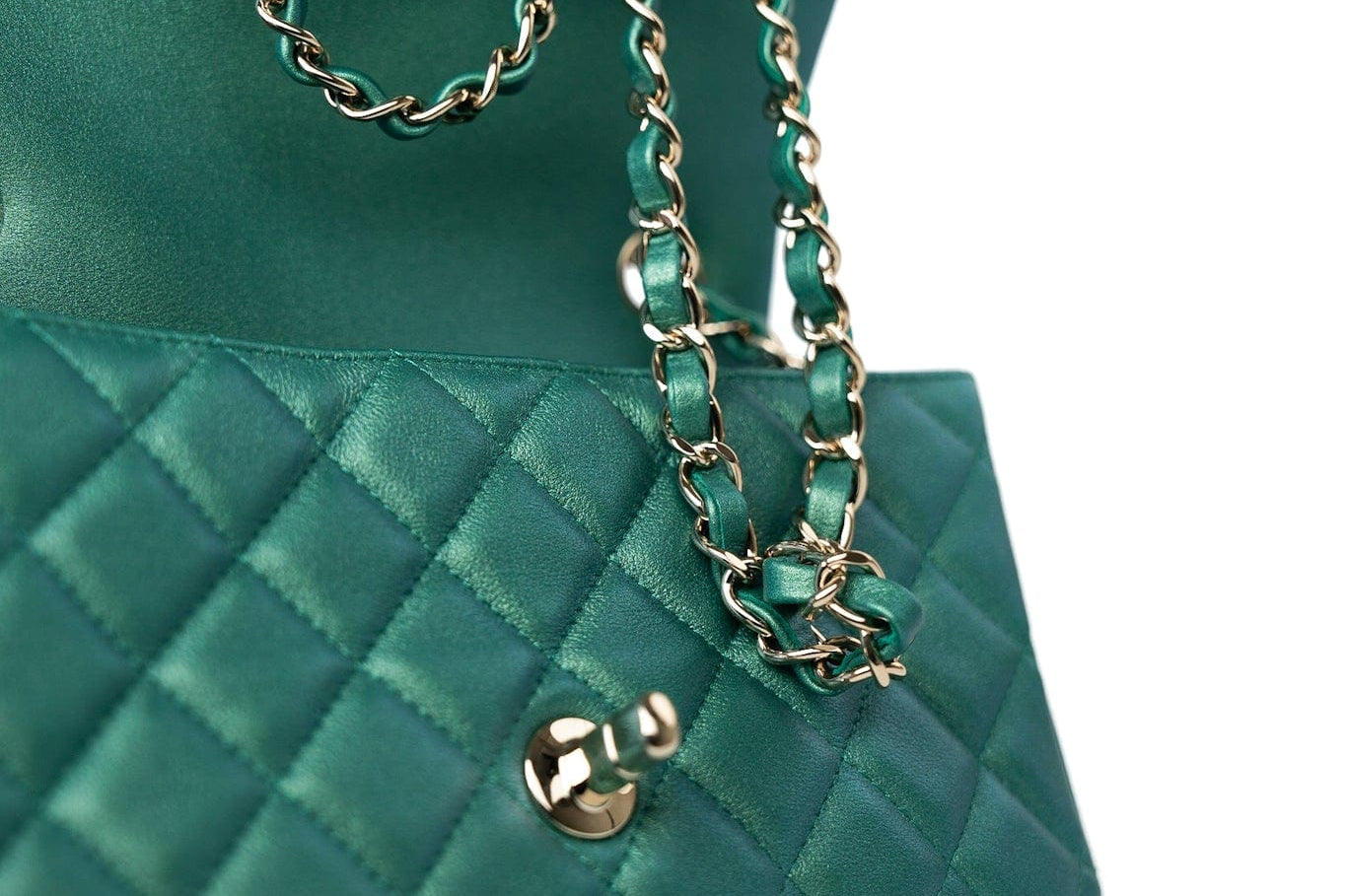 CHANEL Handbag Single flap / Green 22A Iridescent Green Lambskin Quilted Mini Rectangular Single Flap Light Gold Hardware -Knockoff
