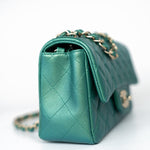 CHANEL Handbag Single flap / Green 22A Iridescent Green Lambskin Quilted Mini Rectangular Single Flap Light Gold Hardware -Knockoff
