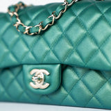 CHANEL Handbag Single flap / Green 22A Iridescent Green Lambskin Quilted Mini Rectangular Single Flap Light Gold Hardware -Knockoff
