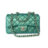 CHANEL Handbag Single flap / Green 22A Iridescent Green Lambskin Quilted Mini Rectangular Single Flap Light Gold Hardware -Knockoff
