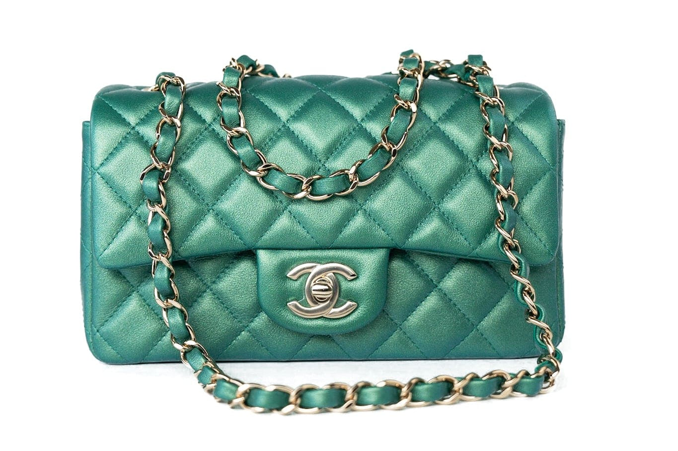 CHANEL Handbag Single flap / Green 22A Iridescent Green Lambskin Quilted Mini Rectangular Single Flap Light Gold Hardware -Knockoff
