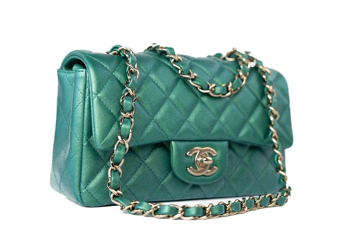 CHANEL Handbag Single flap / Green 22A Iridescent Green Lambskin Quilted Mini Rectangular Single Flap Light Gold Hardware -Knockoff
