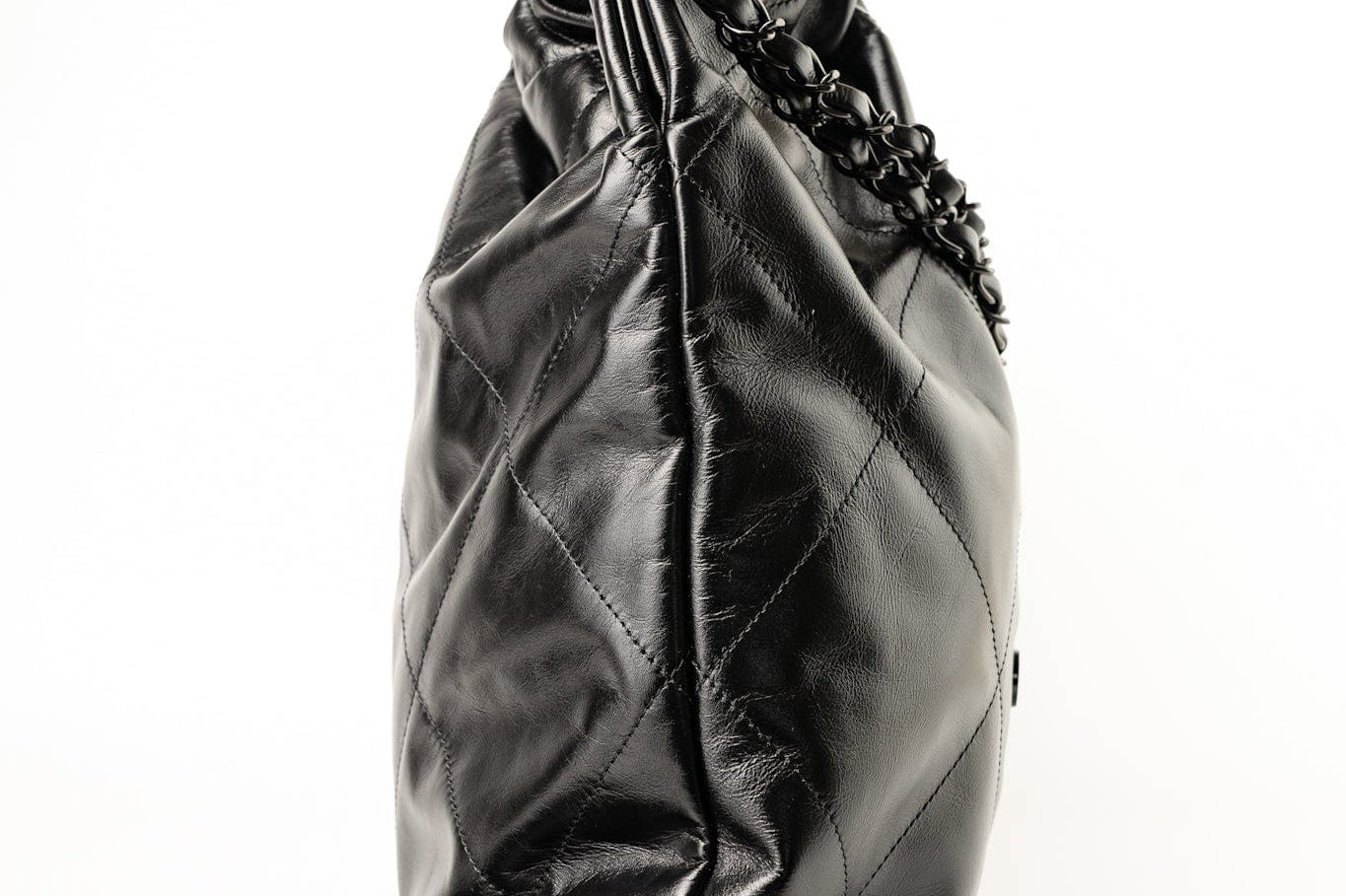 CHANEL Handbag So Black Calfskin Quilted Drawstring 22 Bag medium Black Hardware -Knockoff
