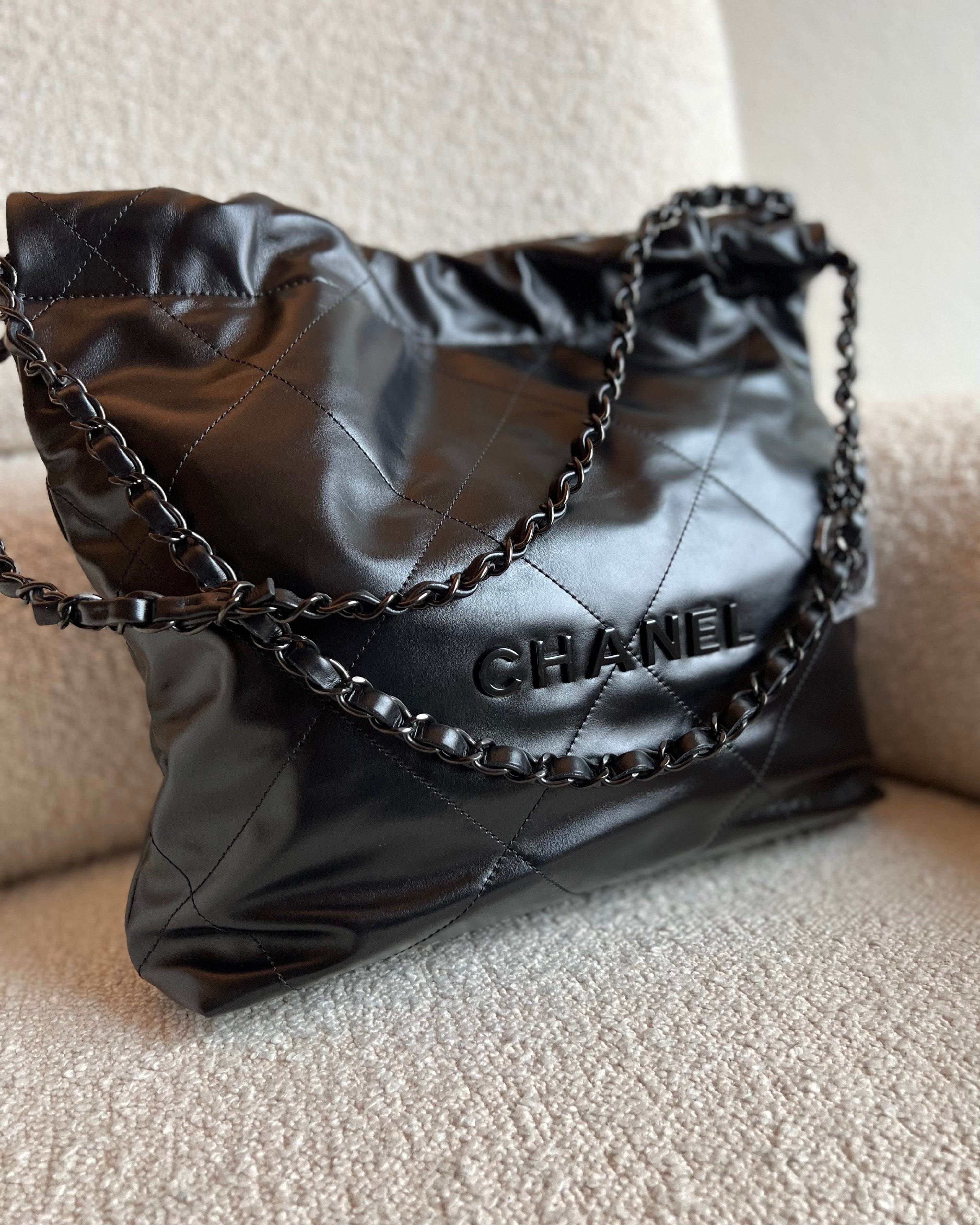 CHANEL Handbag So Black Calfskin Quilted Drawstring 22 Bag small Black Hardware -Knockoff
