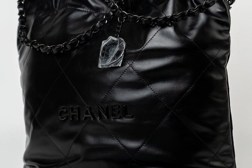 CHANEL Handbag So Black Calfskin Quilted Drawstring 22 Bag small Black Hardware -Knockoff
