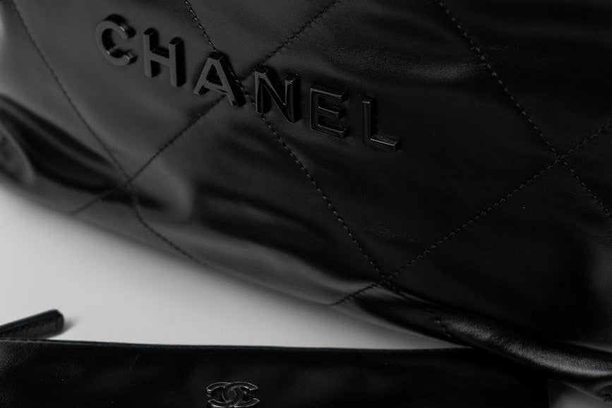 CHANEL Handbag So Black Calfskin Quilted Drawstring 22 Bag small Black Hardware -Knockoff
