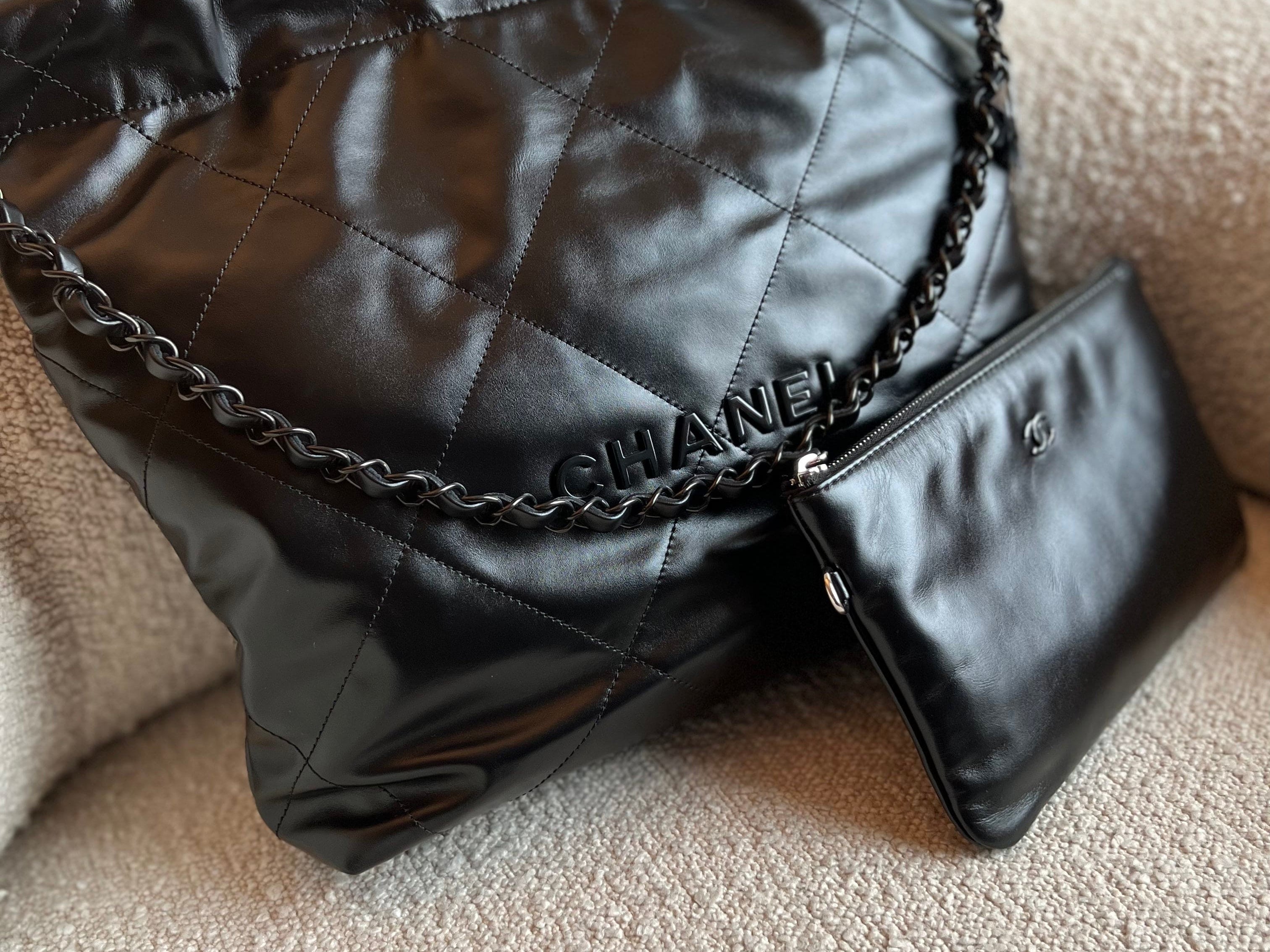 CHANEL Handbag So Black Calfskin Quilted Drawstring 22 Bag small Black Hardware -Knockoff
