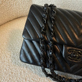 CHANEL Handbag So Black Lambskin Chevron Medium Classic Flap -Knockoff
