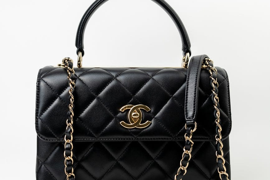 CHANEL Handbag Trendy CC Black Lambskin Black Lambskin Quilted Small Light Gold Hardware -Knockoff
