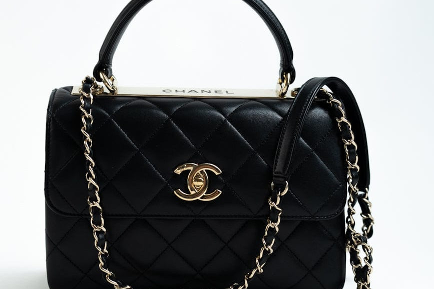 CHANEL Handbag Trendy CC Small Black Lambskin Quilted LGHW -Knockoff
