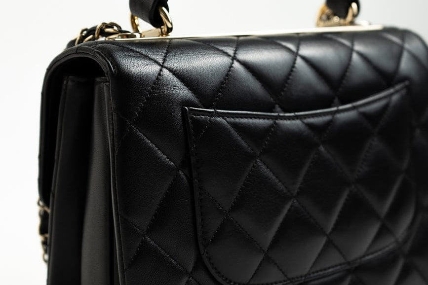 CHANEL Handbag Trendy CC Small Black Lambskin Quilted LGHW -Knockoff
