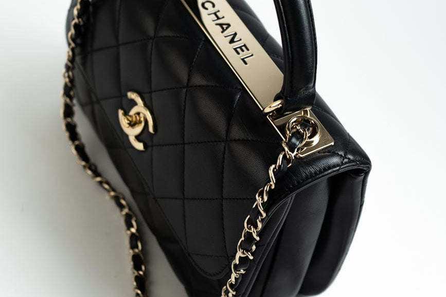 CHANEL Handbag Trendy CC Small Black Lambskin Quilted LGHW -Knockoff
