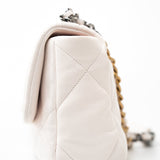 CHANEL Handbag White 21p White 19 Lambskin Quilted 19 Flap Small -Knockoff
