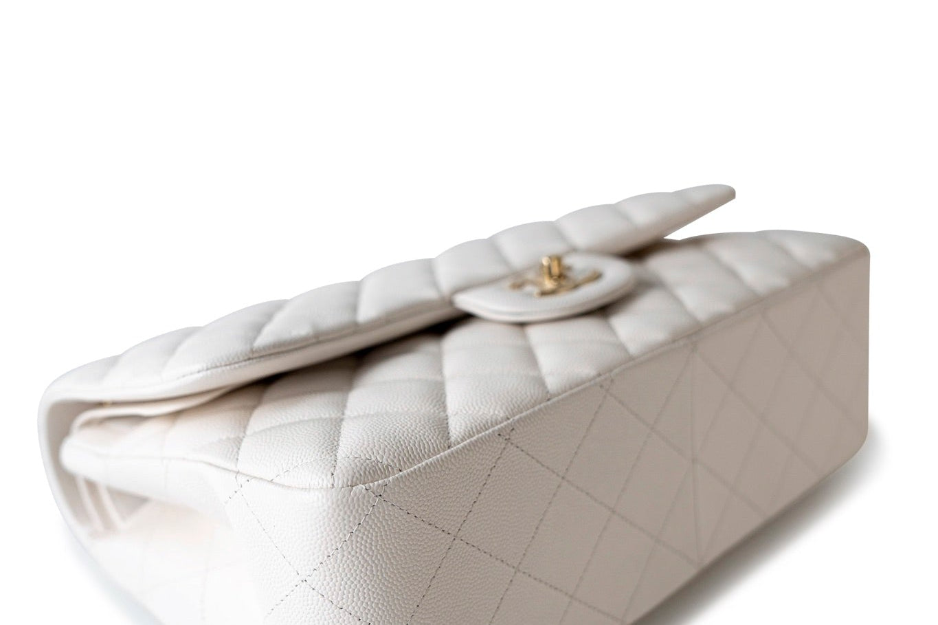 CHANEL Handbag White 21S Jumbo White Caviar Quilted Classic Flap Light Gold Hardware -Knockoff
