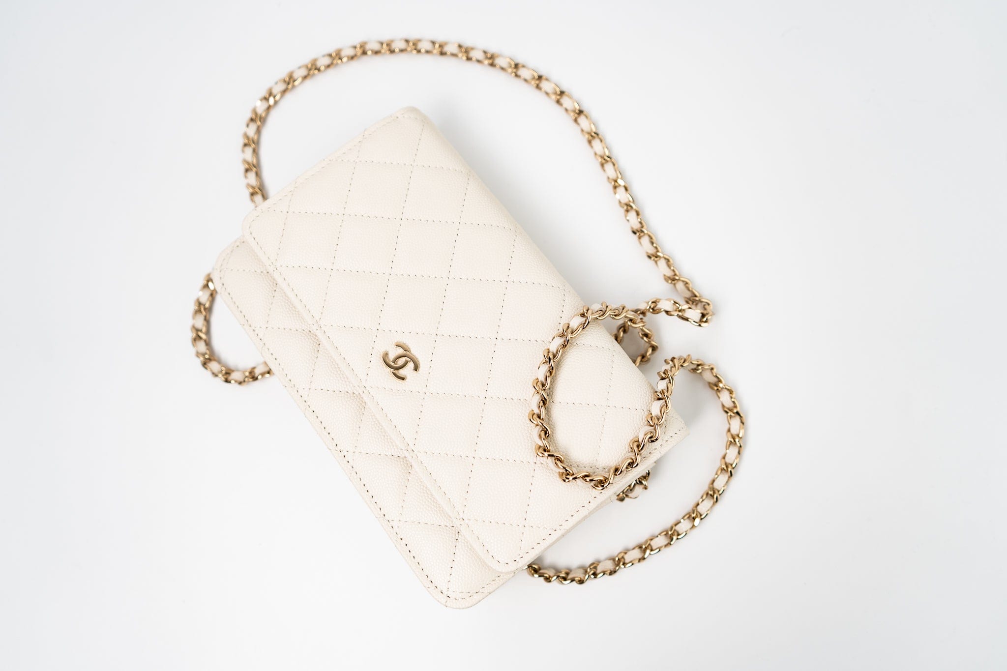 CHANEL Handbag White 22C White Caviar Quilted Wallet On Chain WOC Light Gold Hardware -Knockoff
