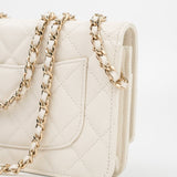 CHANEL Handbag White 22C White Caviar Quilted Wallet On Chain WOC Light Gold Hardware -Knockoff
