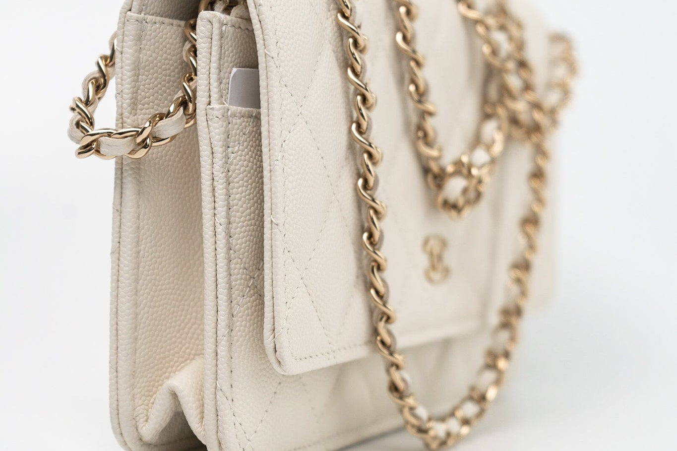 CHANEL Handbag White 22C White Caviar Quilted Wallet On Chain WOC Light Gold Hardware -Knockoff
