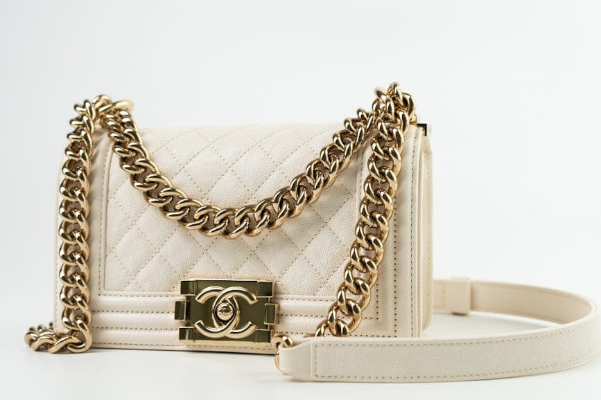 CHANEL Handbag White Caviar Quilted LeBoy Bag Small -Knockoff
