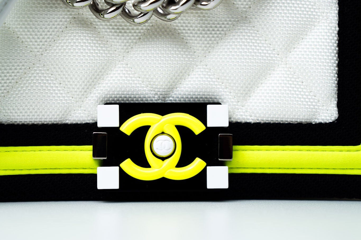 CHANEL Handbag White Small Fluo Boy Flap Nylon Quilted White Black Yellow -Knockoff
