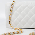 CHANEL Handbag White Vintage White Caviar Quilted Medium Diana Flap GHW -Knockoff
