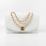 CHANEL Handbag White Vintage White Caviar Quilted Medium Diana Flap GHW -Knockoff
