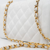 CHANEL Handbag White Vintage White Caviar Quilted Medium Diana Flap GHW -Knockoff
