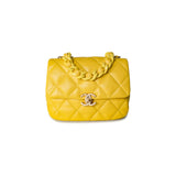 CHANEL Handbag Yellow Yellow Lambskin Quilted Lacquered Metal CC Flap Bag -Knockoff
