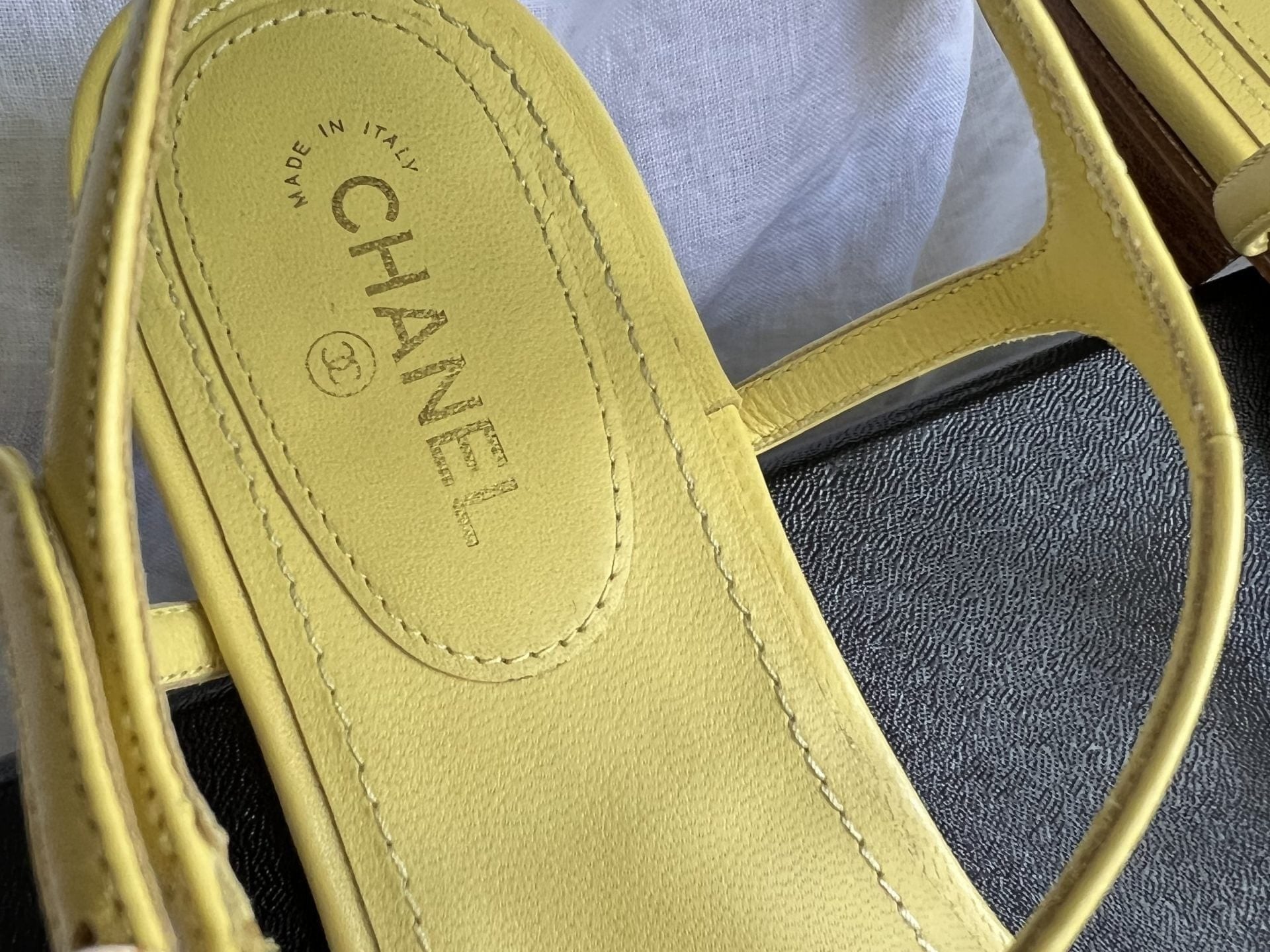 CHANEL Sandals Chanel 20S Yellow Sandals Size 39 -Knockoff
