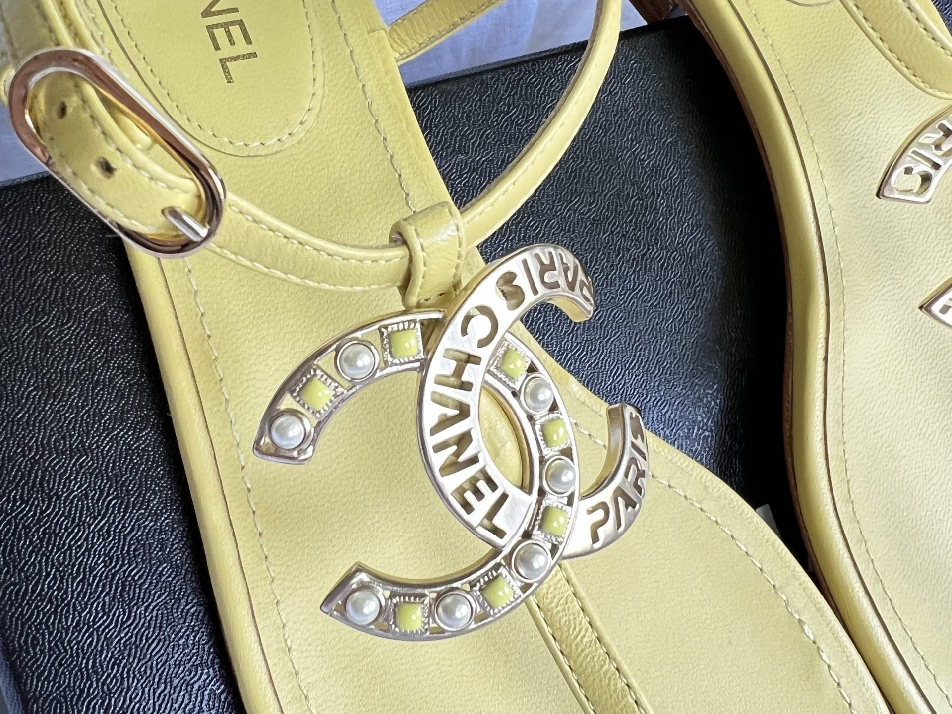 CHANEL Sandals Chanel 20S Yellow Sandals Size 39 -Knockoff
