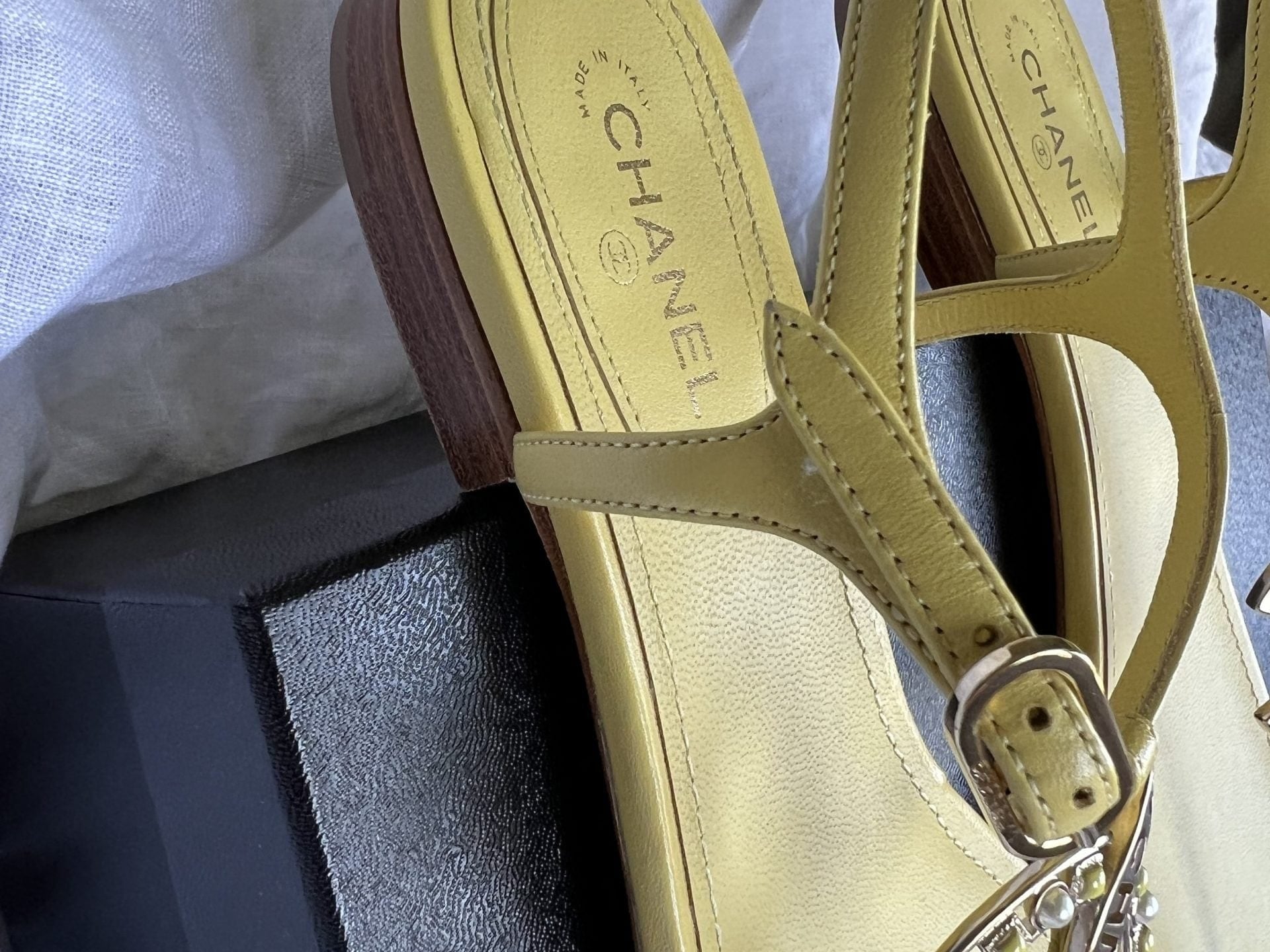 CHANEL Sandals Chanel 20S Yellow Sandals Size 39 -Knockoff
