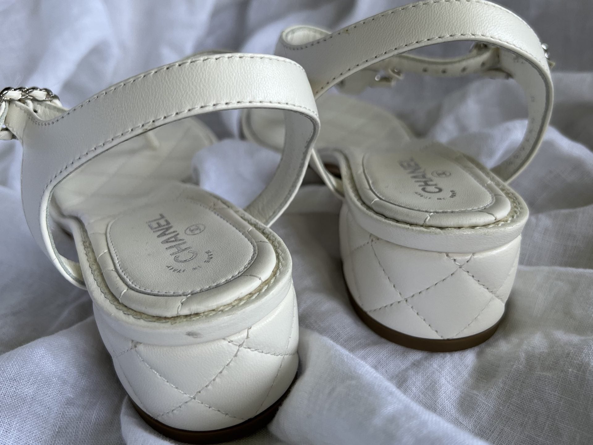 CHANEL Sandals White Chanel White Quilted Leather Sandals - 38 1/2 -Knockoff
