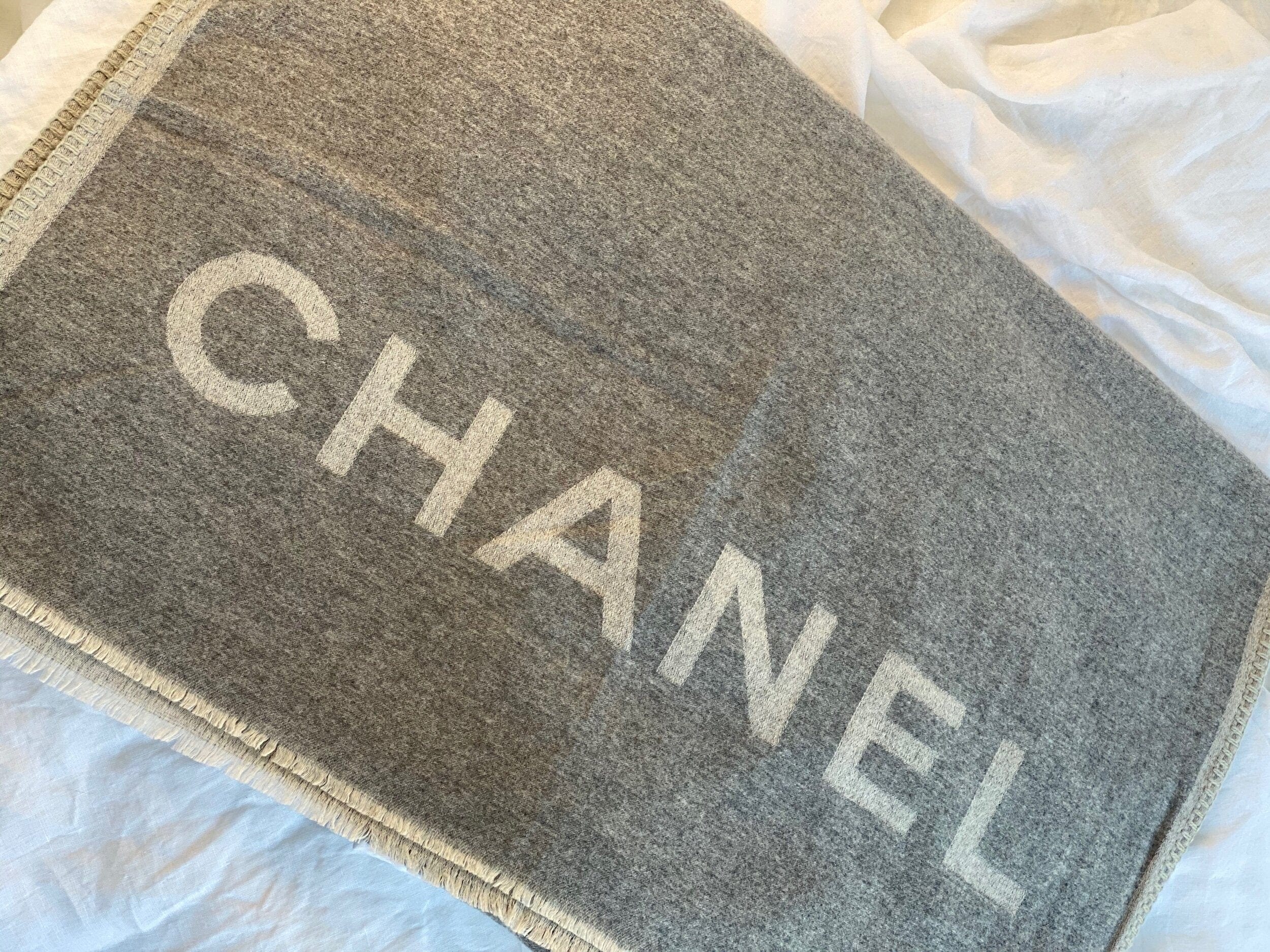 CHANEL Scarf Grey Chanel Cashmere Scarf - Grey -Knockoff
