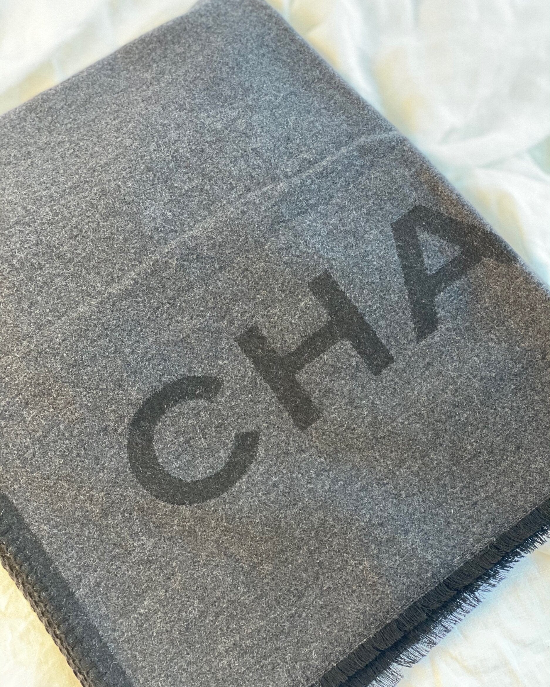 CHANEL Scarf Grey Chanel Cashmere Scarf - Grey -Knockoff
