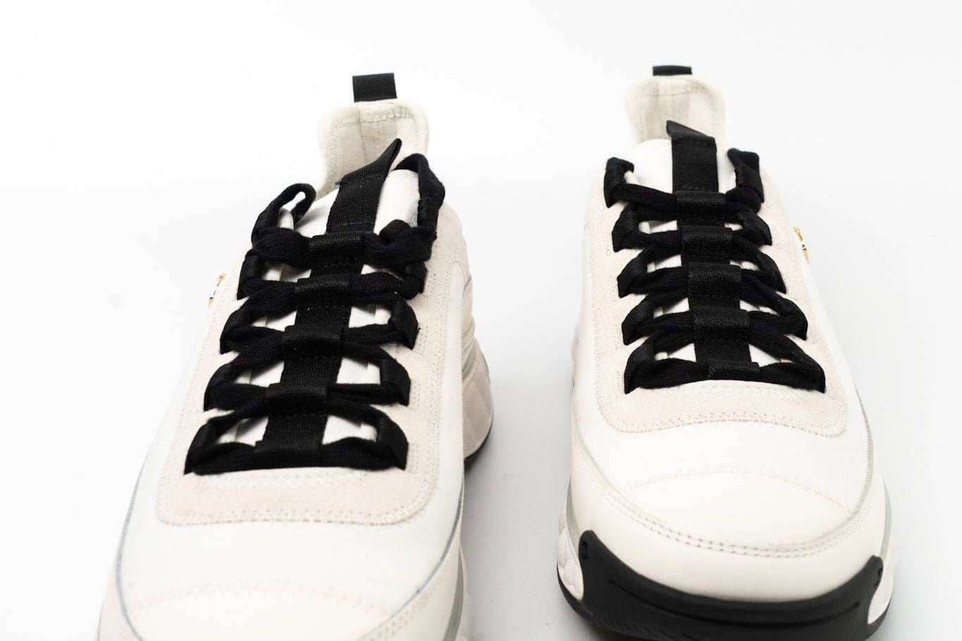 CHANEL Sneakers White Chanel Fabric Calfskin Suede CC Sneakers White ( Size 39.5) -Knockoff
