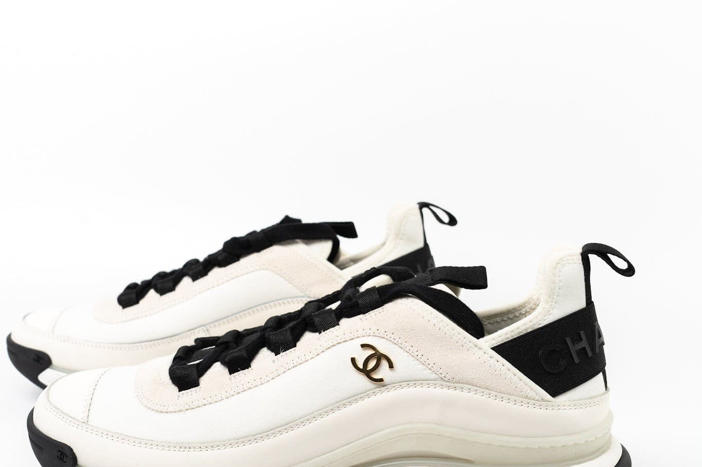 CHANEL Sneakers White Chanel Fabric Calfskin Suede CC Sneakers White ( Size 39.5) -Knockoff
