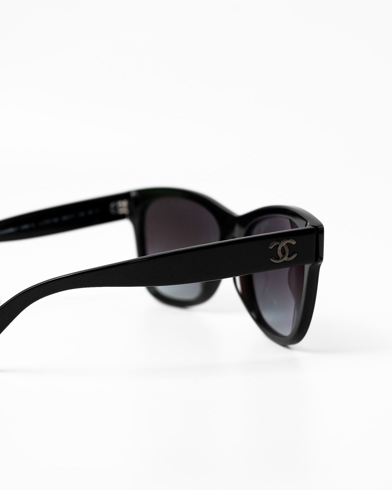 CHANEL Sunglasses Black Black CC Sunglasses 5380-A -Knockoff
