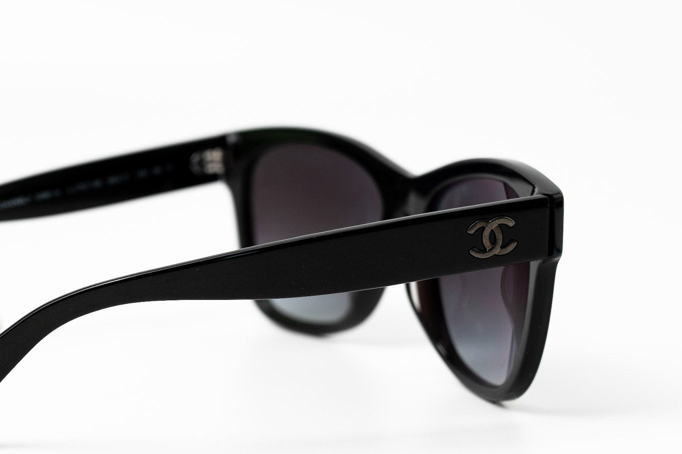 CHANEL Sunglasses Black Black CC Sunglasses 5380-A -Knockoff
