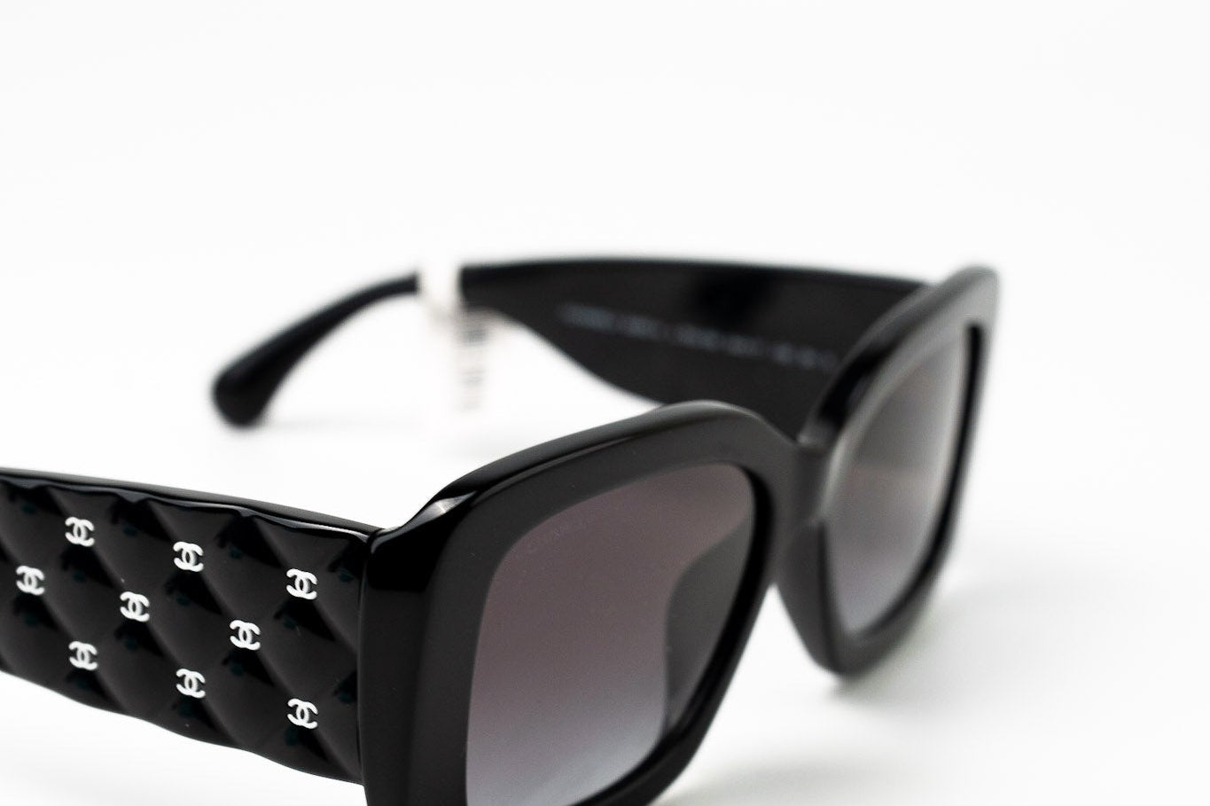 CHANEL Sunglasses Black Black CC Sunglasses 5483-A -Knockoff
