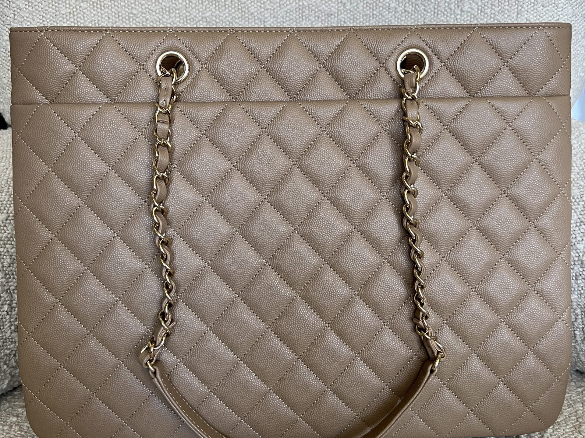 CHANEL Tote 22A Dark Beige Caviar Quilted Shopping tote Large LGHW -Knockoff
