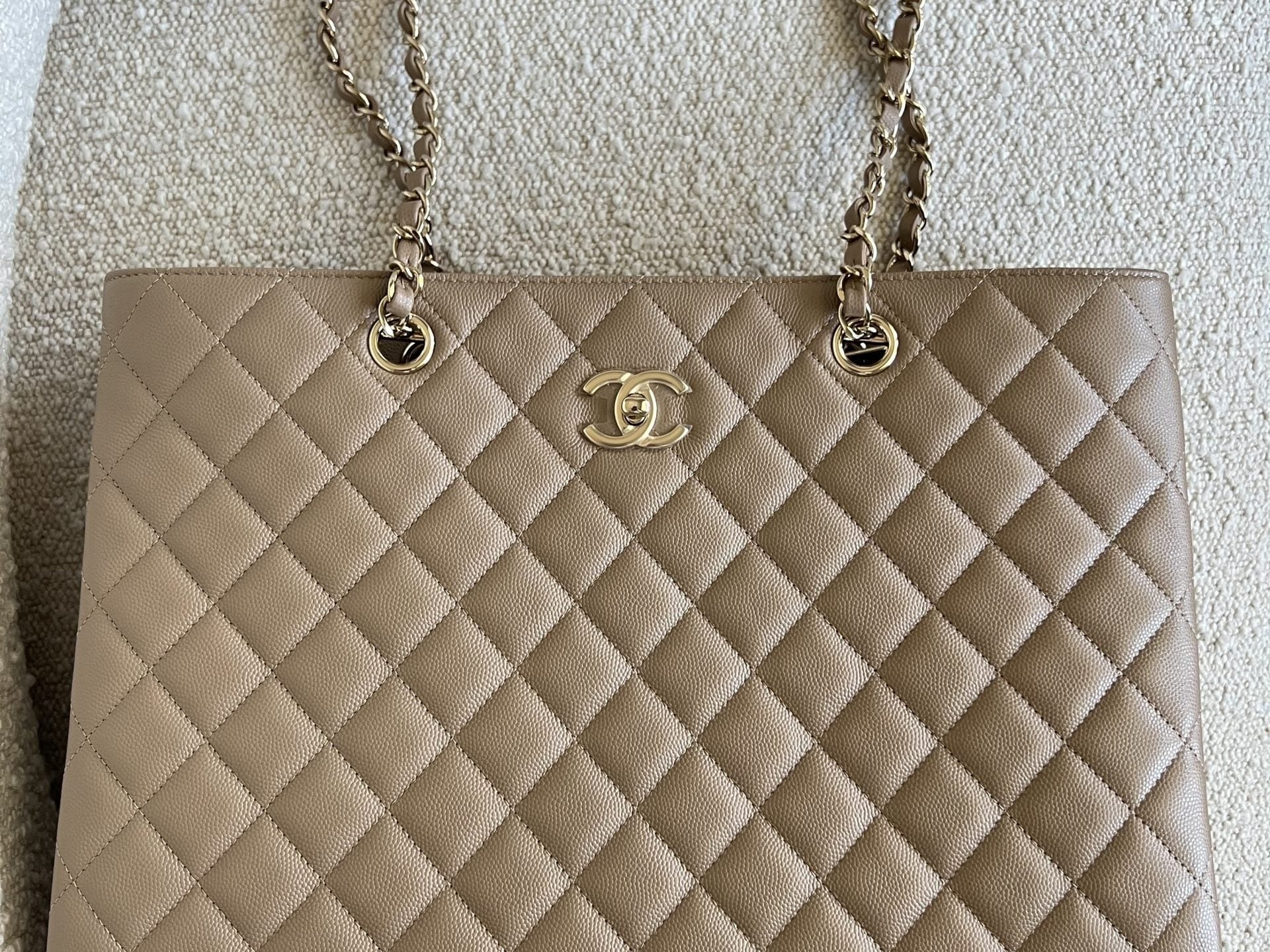 CHANEL Tote 22A Dark Beige Caviar Quilted Shopping tote Large LGHW -Knockoff
