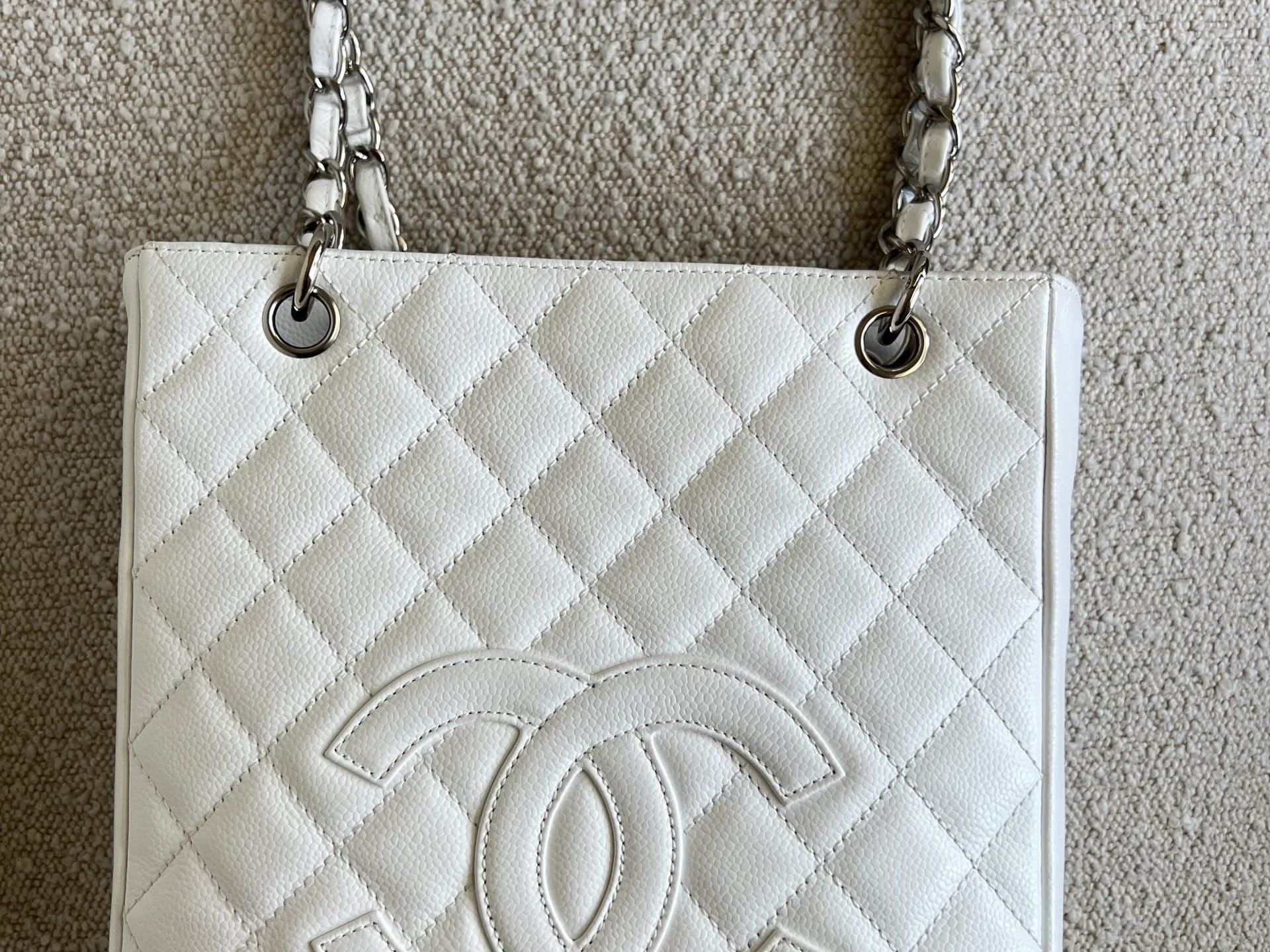 CHANEL Tote White Caviar Quilted Petite Shopping Tote -Knockoff
