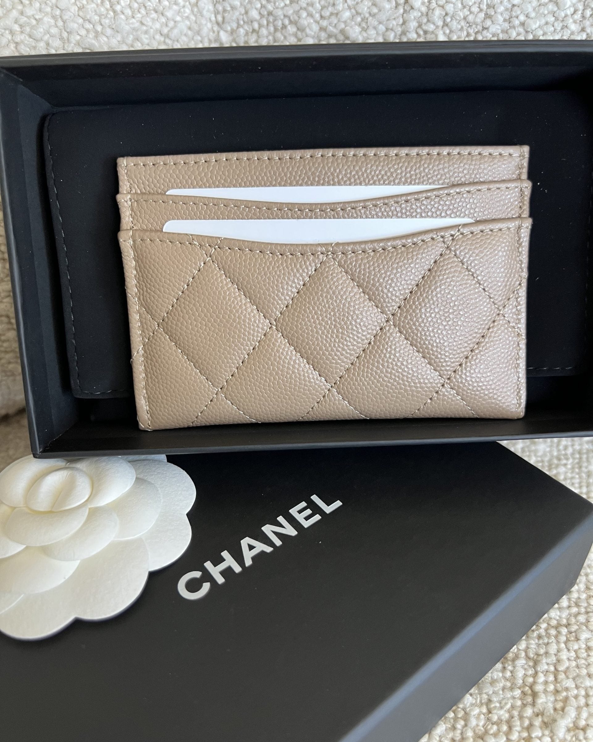 CHANEL Wallet 22A Dark Beige Caviar Quilted Card Holder LGHW -Knockoff
