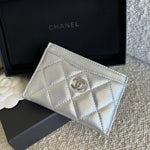 CHANEL Wallet 22P Metallic Silver Lambskin Quilted Card Holder SHW -Knockoff
