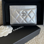 CHANEL Wallet 22P Metallic Silver Lambskin Quilted Card Holder SHW -Knockoff
