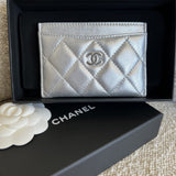 CHANEL Wallet 22P Metallic Silver Lambskin Quilted Card Holder SHW -Knockoff
