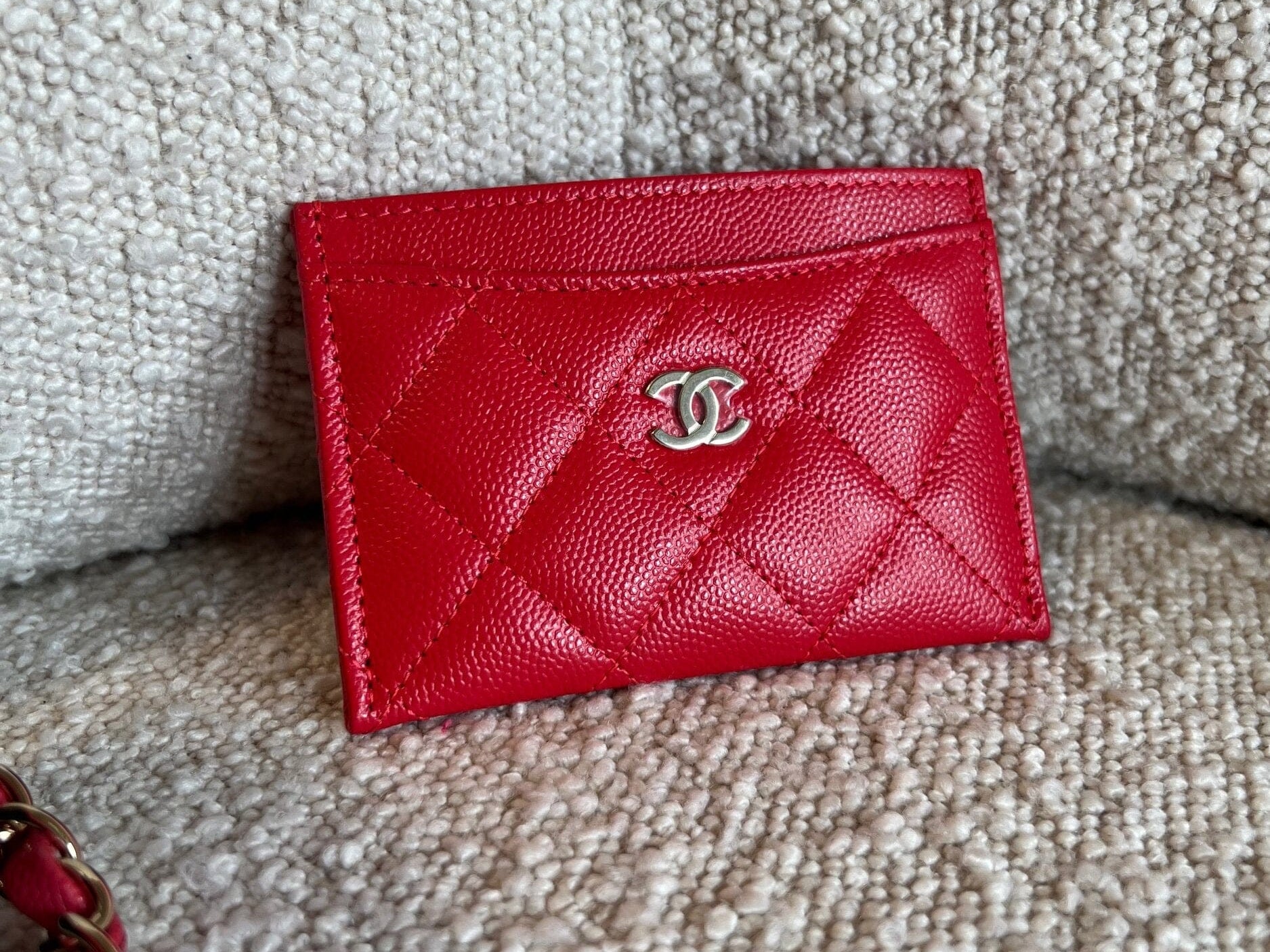 CHANEL Wallet 22S Red Caviar Quilted Card Holder LGHW -Knockoff
