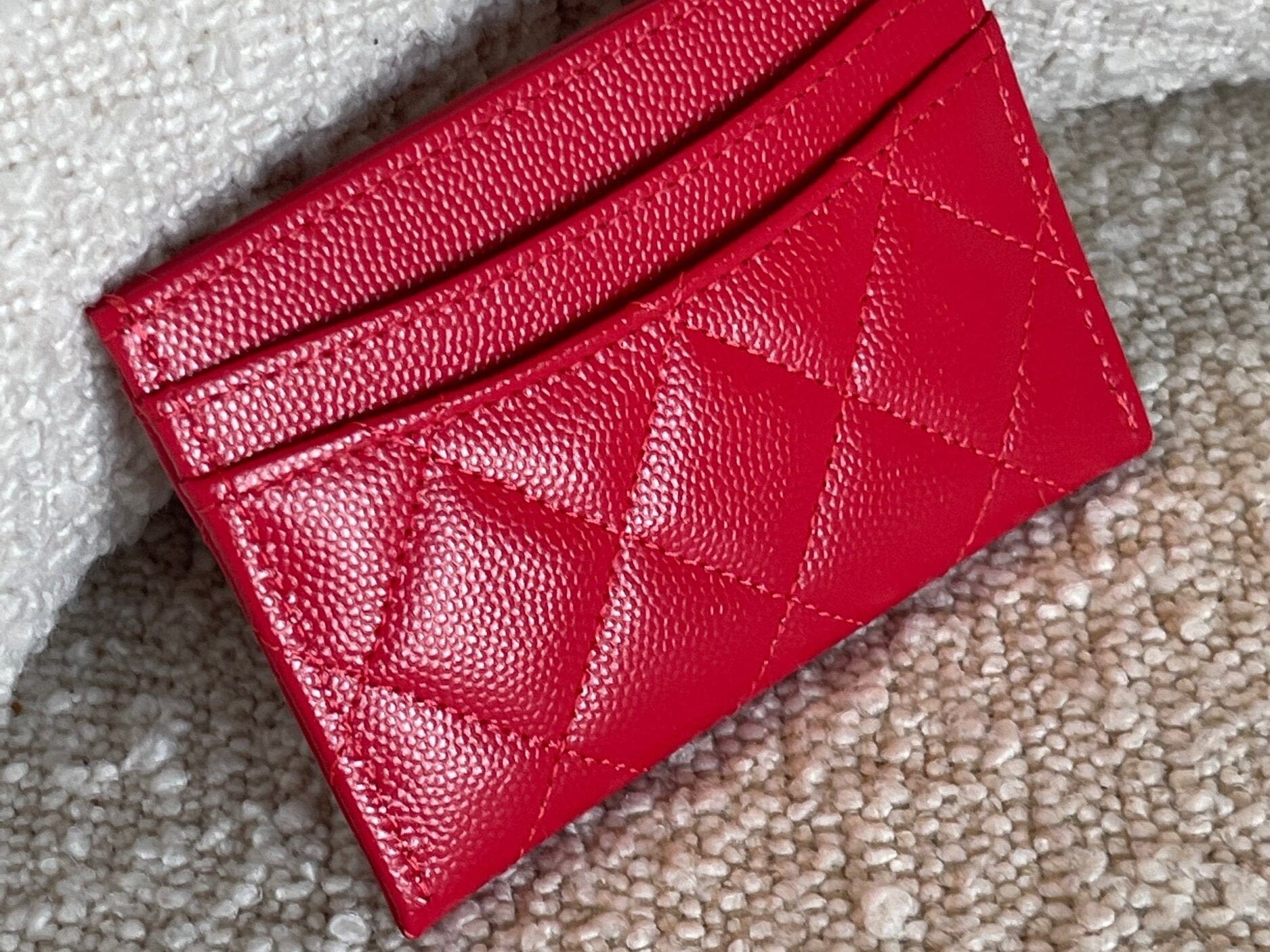 CHANEL Wallet 22S Red Caviar Quilted Card Holder LGHW -Knockoff
