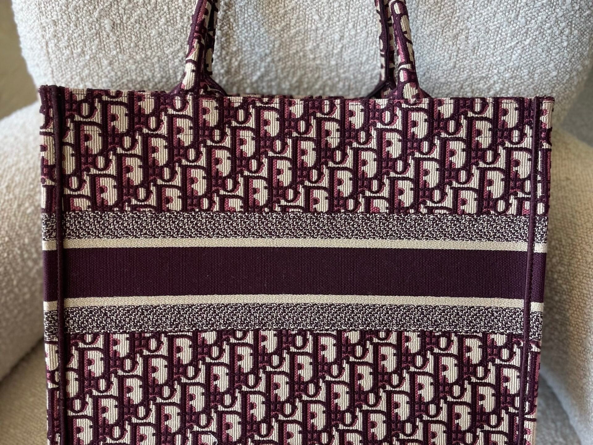 Christian Dior Tote Dior Burgundy Book Tote Medium -Knockoff
